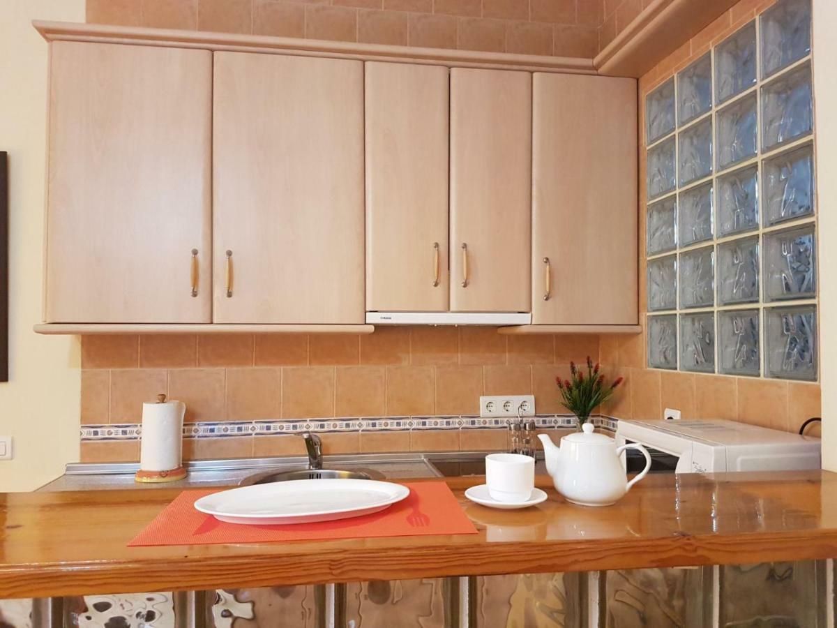 Apartamento En Нерха Екстериор снимка