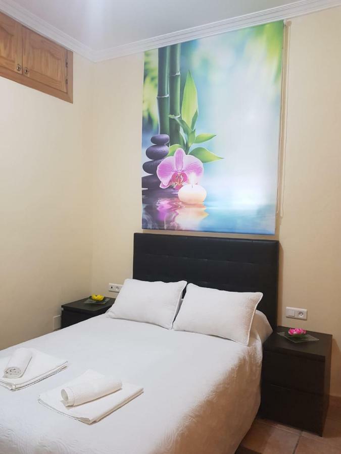 Apartamento En Нерха Екстериор снимка